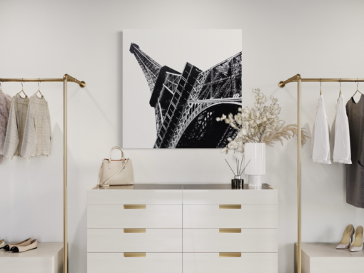 Kangasmaalaus Eiffel-tornilla